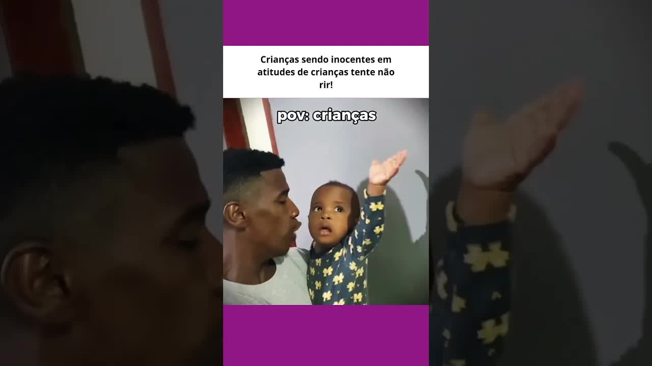 Crianças sendo fofas na igreja