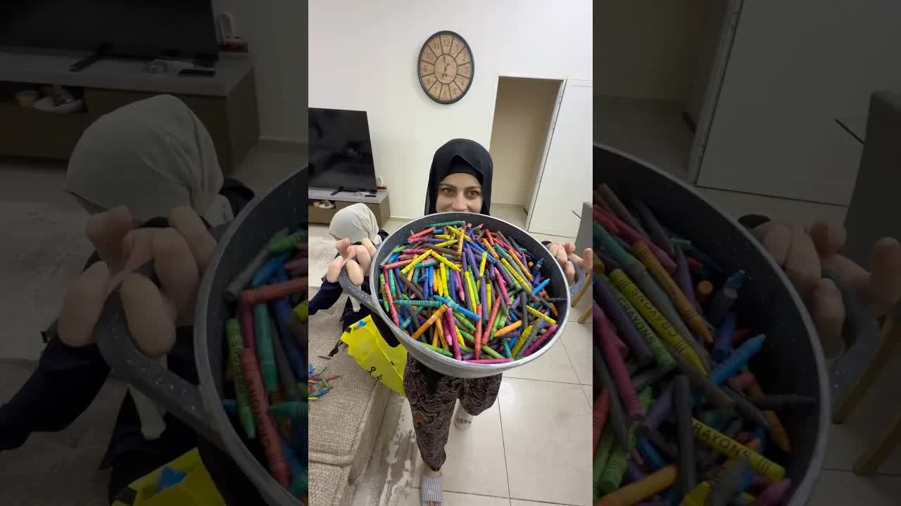 تجربة صنع أكبر قلم تلاوين