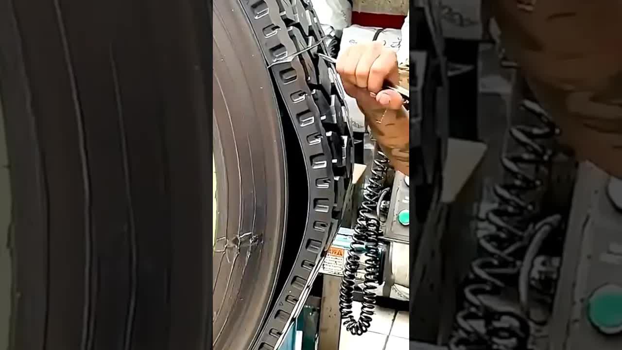 Jak se Staré Pneumatiky Promění na Nové