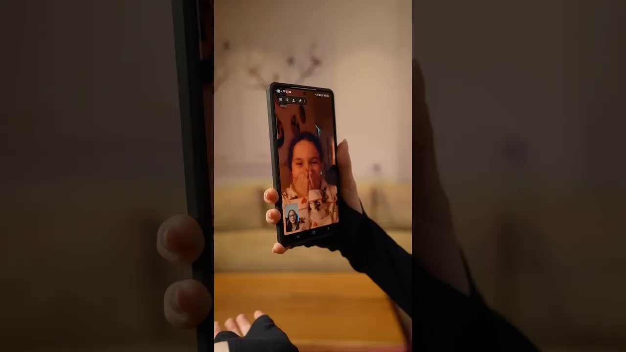שיחת הפתעה עם מעריצה לפני ההופעה בפסח