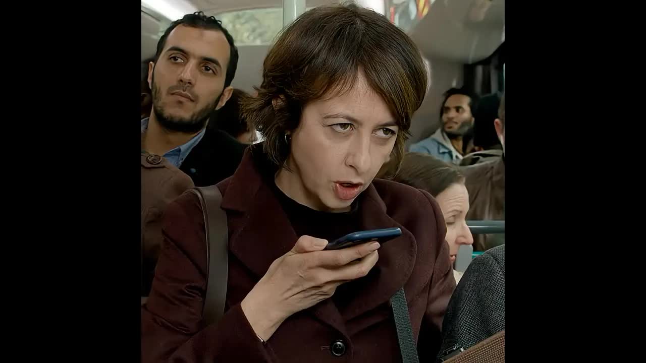 Messages coquins lus dans les transports en commun
