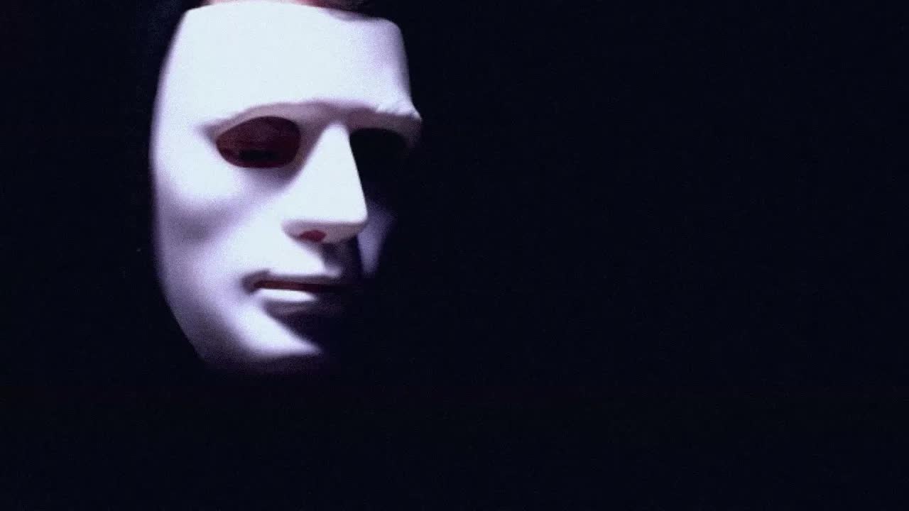 Rakonto kun Feliĉa Fino: Hororo kaj Suspense