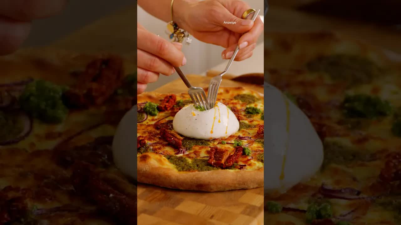 Knusprige Pizza ohne Pizzastein backen