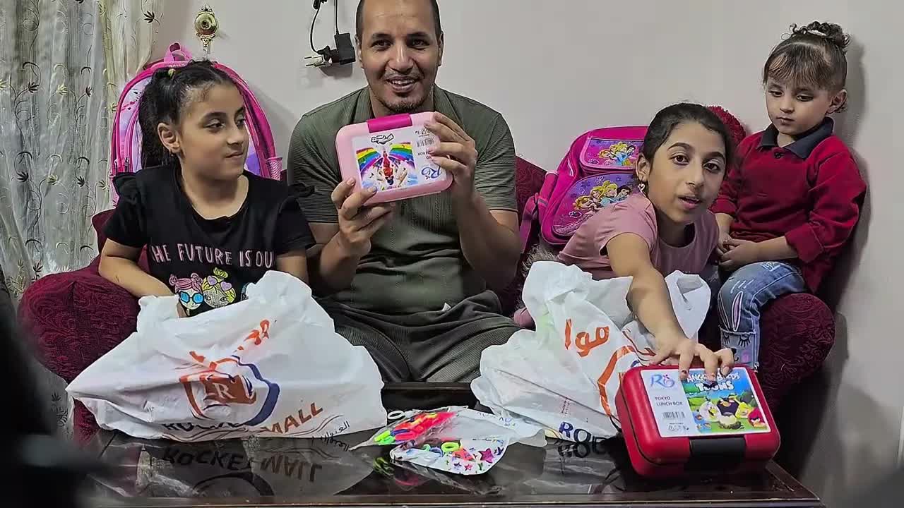 فلوج مشتريات المدرسة مع رودي وملك