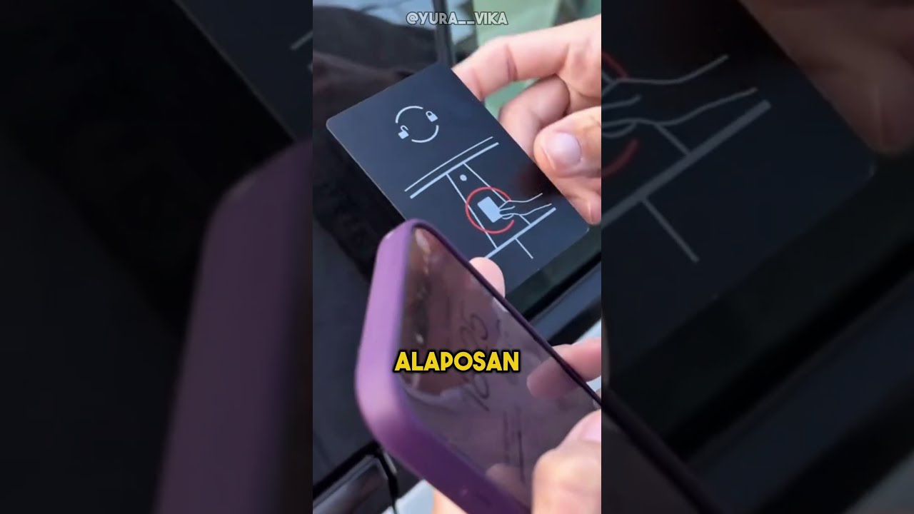 Lány fekete Tesla kártyát talál