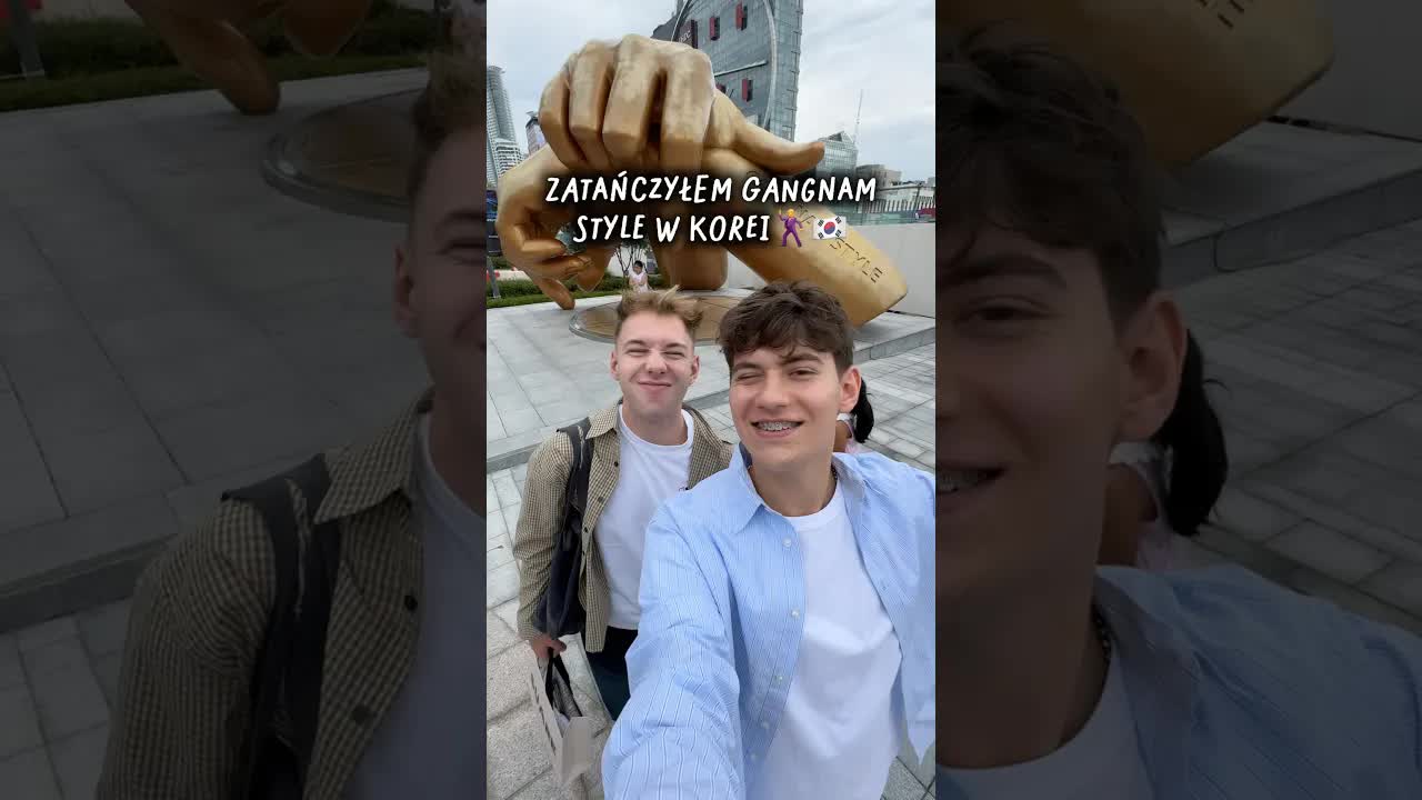 Taniec Gangnam Style przy pomniku w Korei