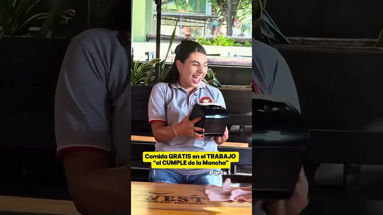 Brin y Brini trabajan como meseros en el restaurante