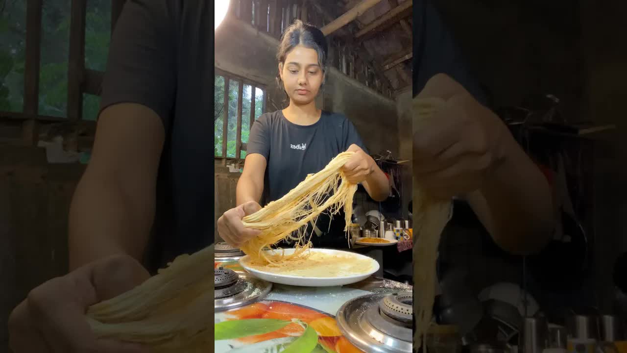 সন পাপড়ি বানানোর চেষ্টা করছি