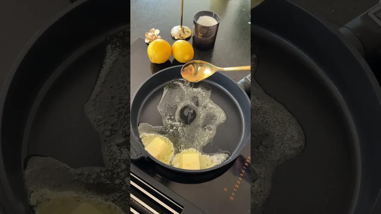 Cremige Zitronenpasta mit Parmesan und Basilikum