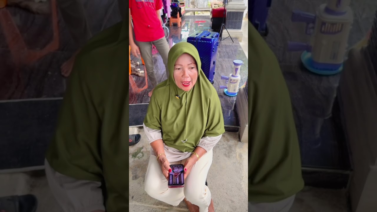 Arkan Main Hujan, Mama Kaget