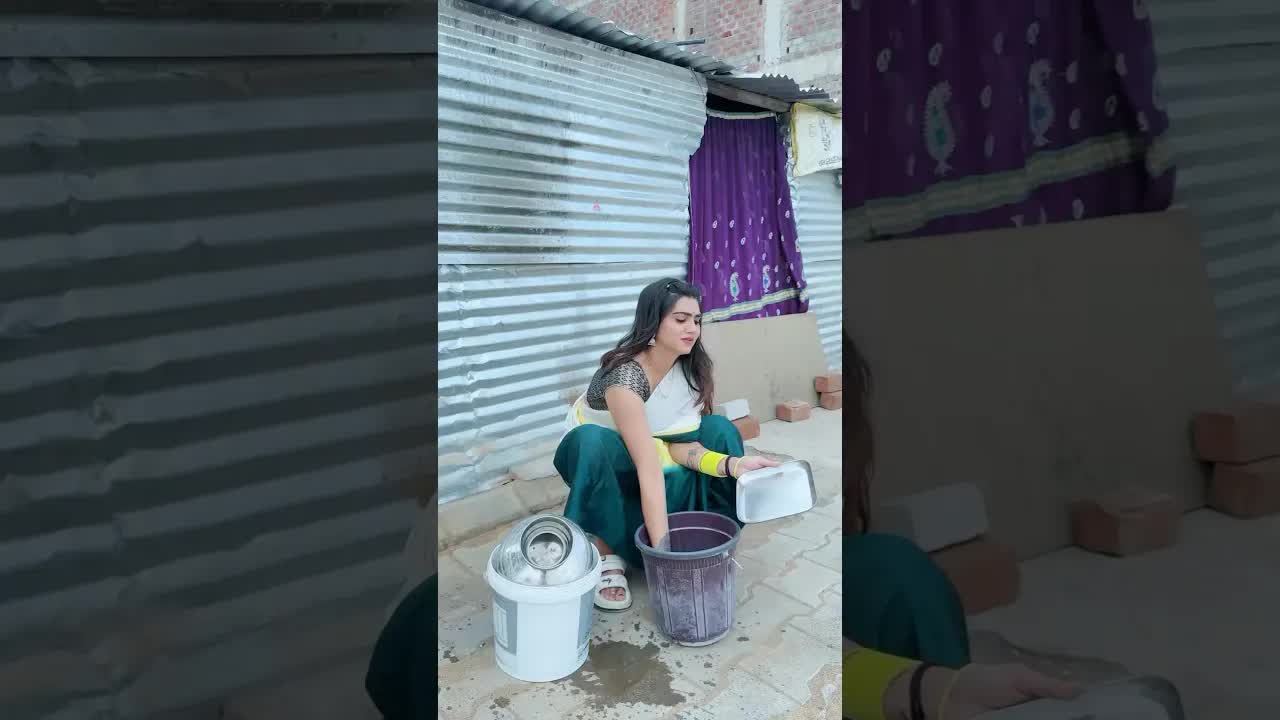 शिक्षिका और गरीब परिवार की कॉमेडी