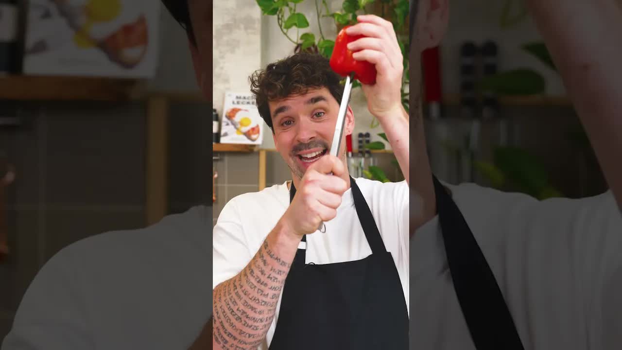 Cremige Paprikapasta aus einem Küchenunfall