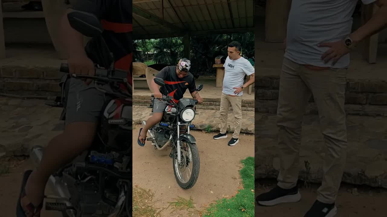 Deiner presta su moto con cuidado