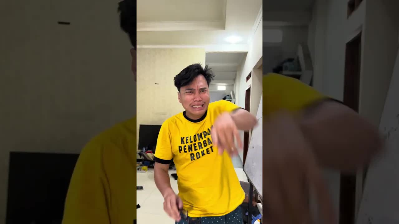 Sofa Ajaib Rian yang Bisa Terbang