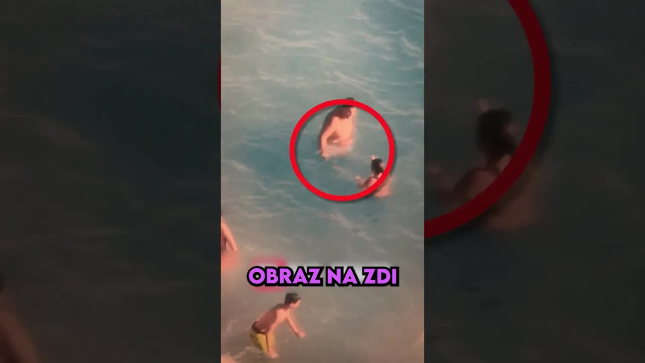 Rodina našla na zdi svůj portrét před deseti lety