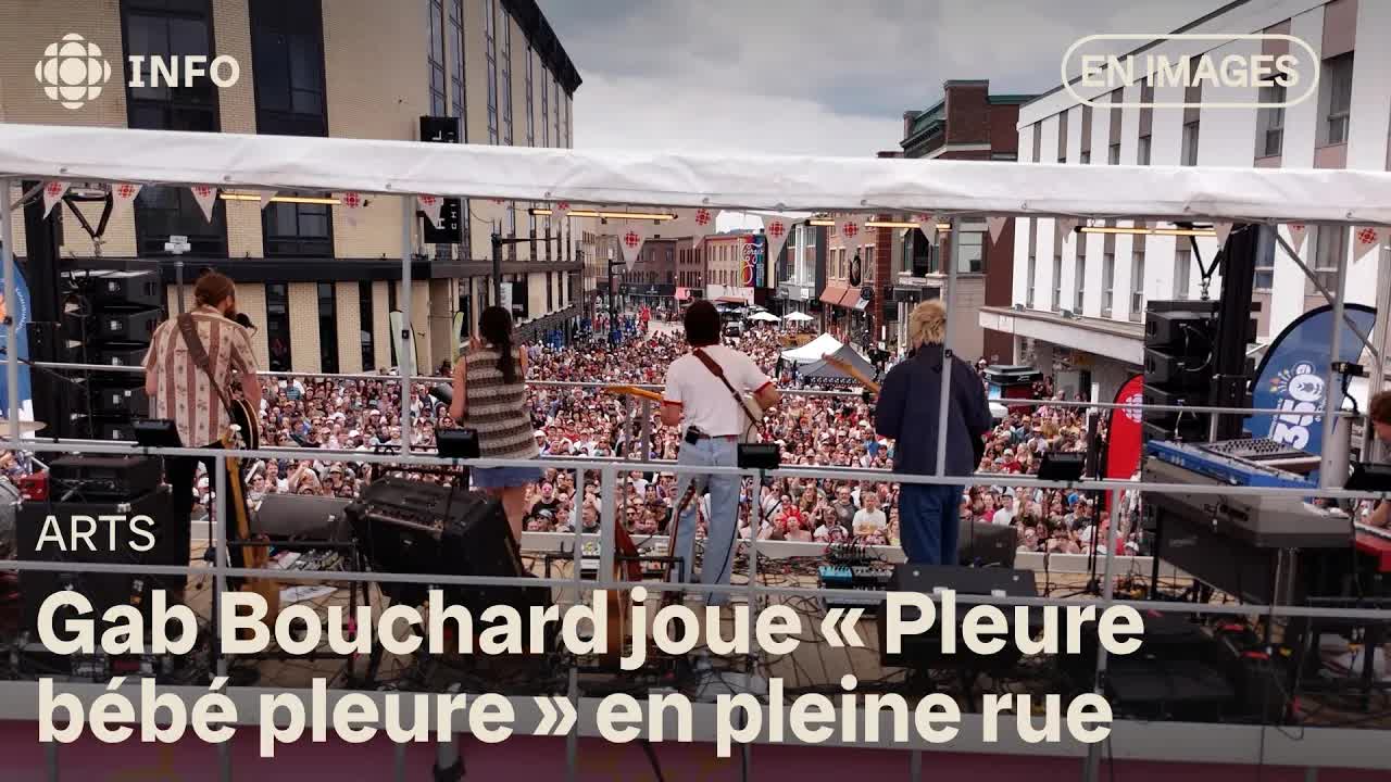 Gab Bouchard interprète Pleure bébé pleure à Chicoutimi