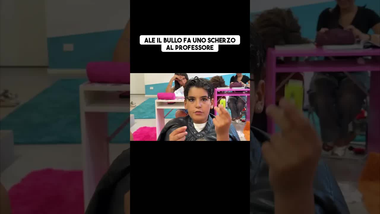 Uno scherzo divertente in classe con il prof