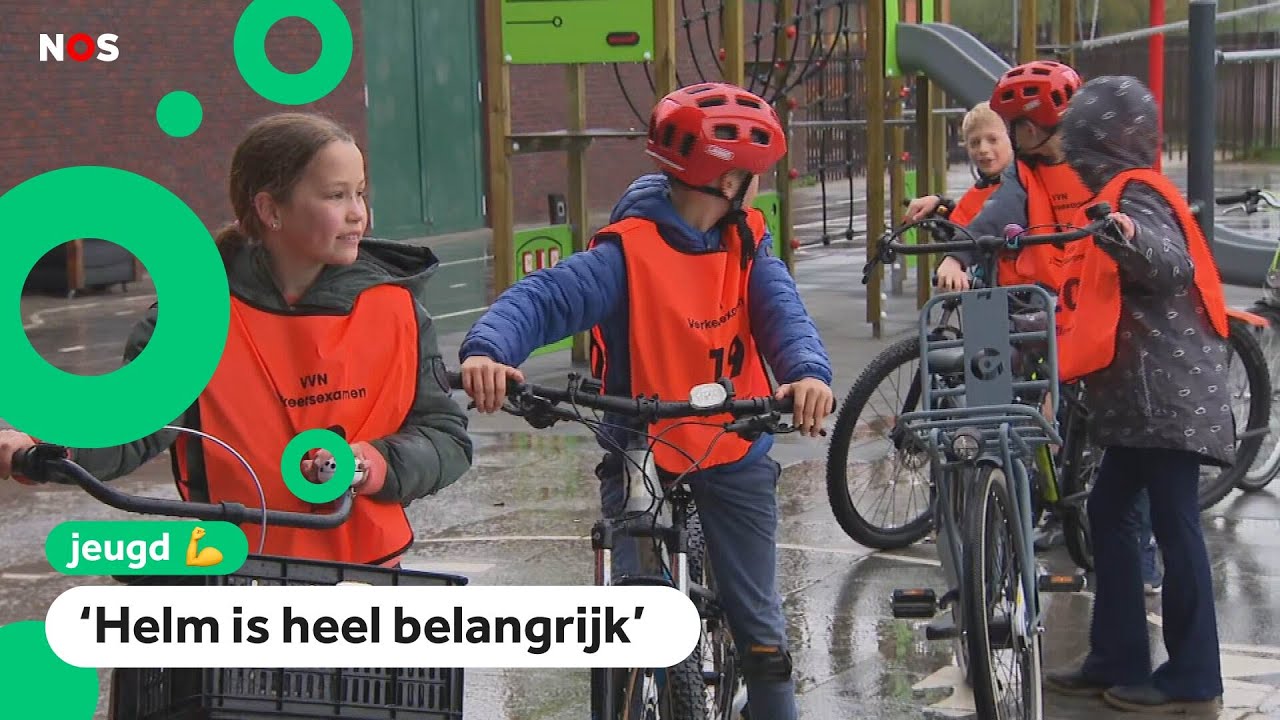 Kinderen doen hun verkeersexamen op de fiets