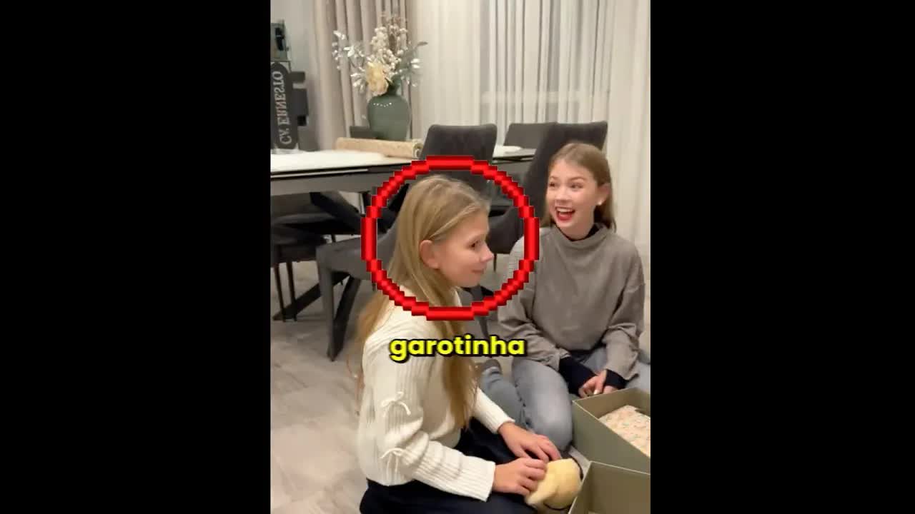 Ela pensou que não ganhou presente de Natal