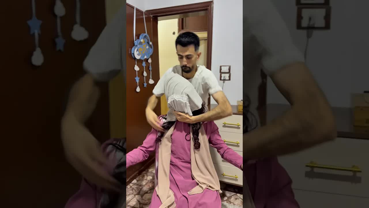 أمي جنّت من غباءنا وصارت مفاجأة