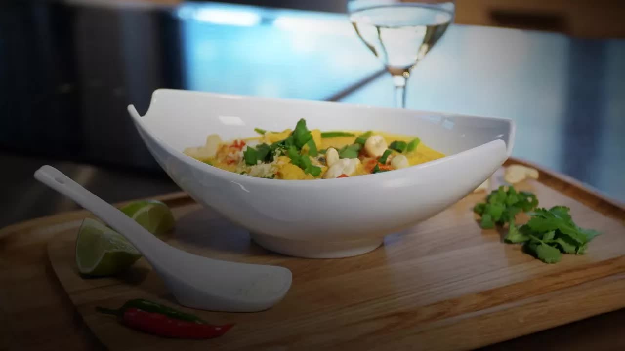 Sådan laver du thaisuppe og finder den rette vin