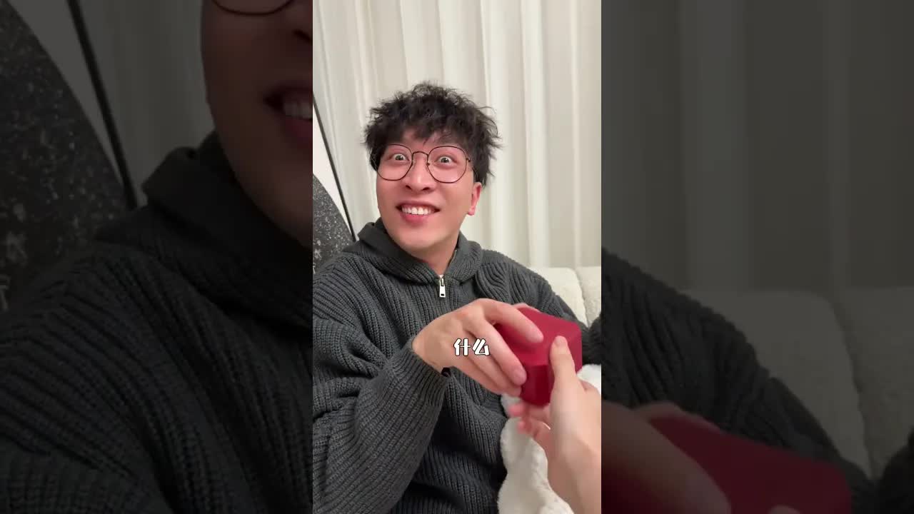 情侣引导送礼：华为手机与空鼠标
