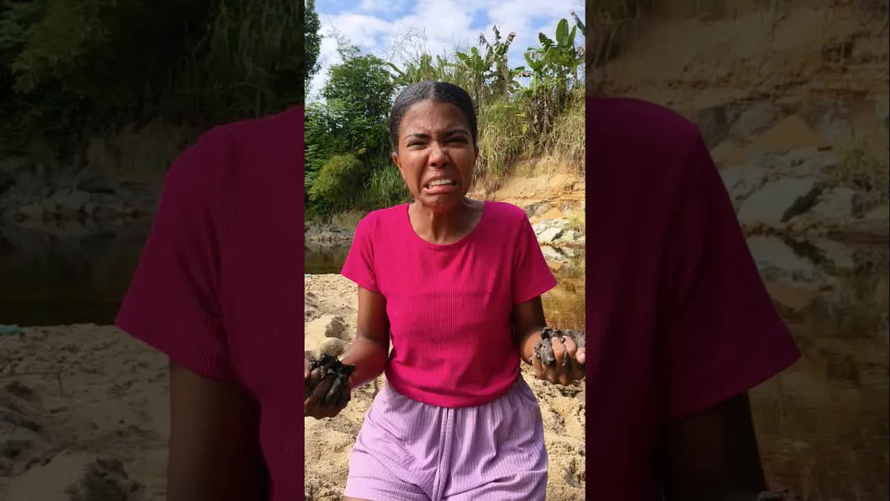 Imitando a irmã por 24 horas na praia