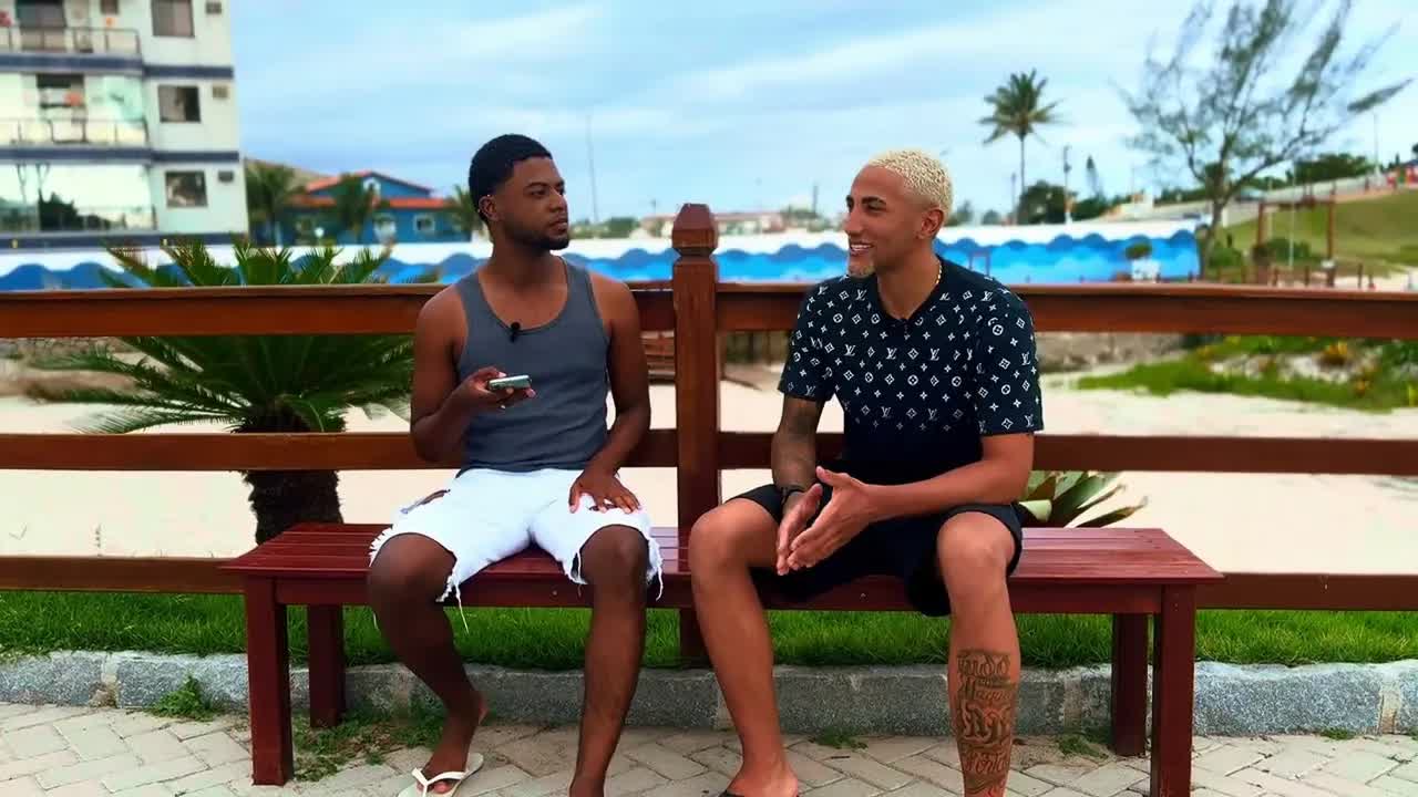 Th Conrado: influencer que arrasa na música