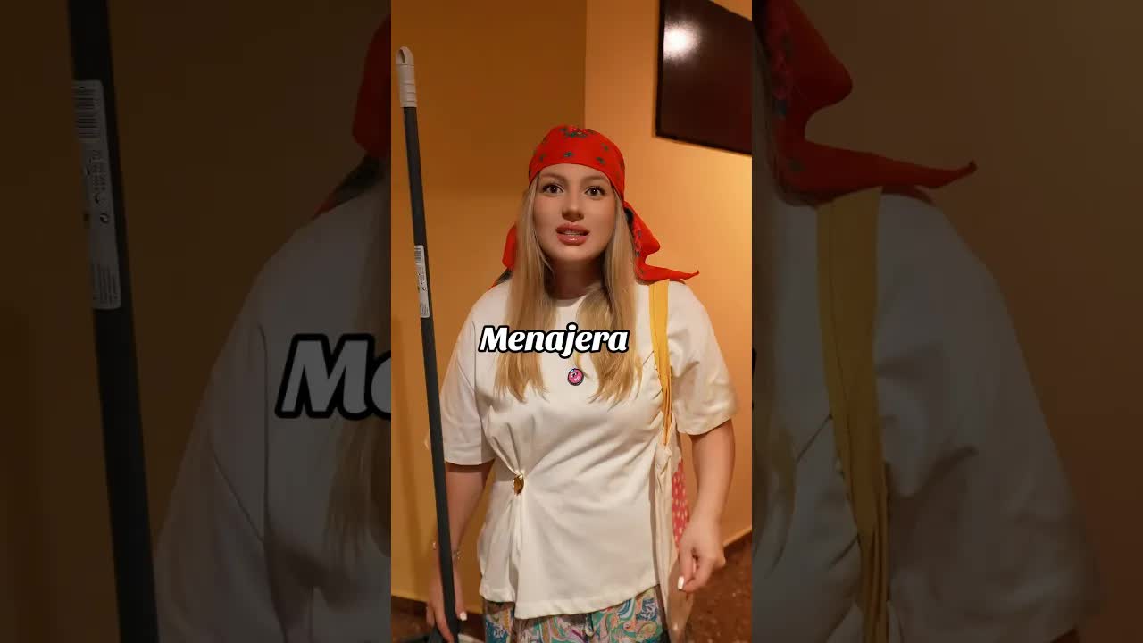 Menajera și haosul din casă