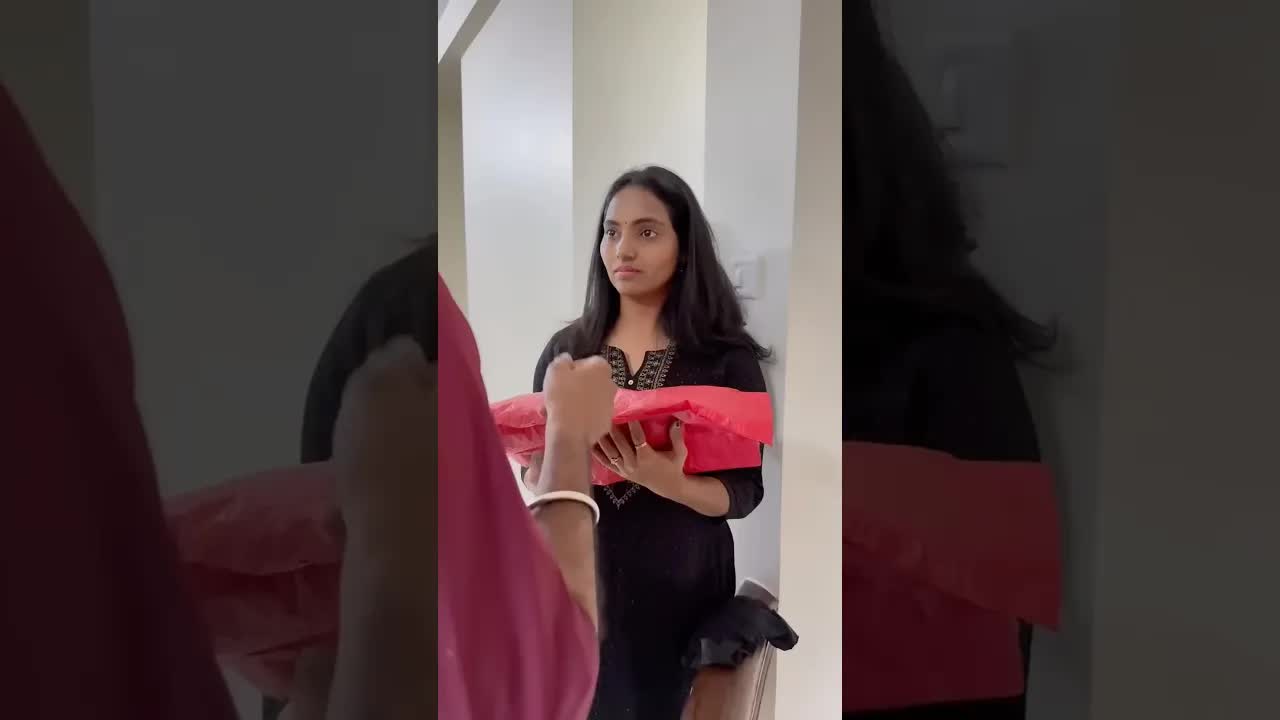ಮೊದಲ ಸಂಬಳದಲ್ಲಿ ತಮ್ಮನಿಗೆ ಬಟ್ಟೆ ಖರೀದಿಸಿದ ಹೆಮ್ಮೆ