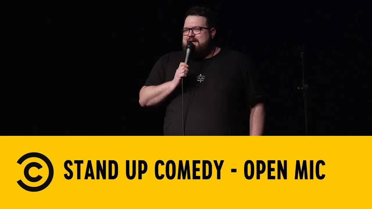 Stand up comedy sulle pubblicità umanitarie