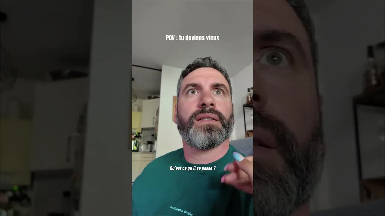 Un couple rigolo oublie les réseaux sociaux