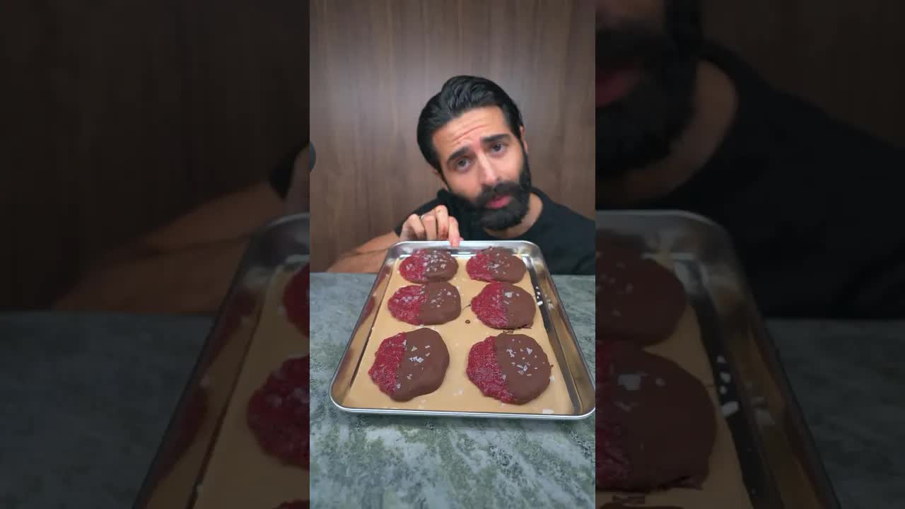 Lätta chokladklumpar med kiwifrön och sylt