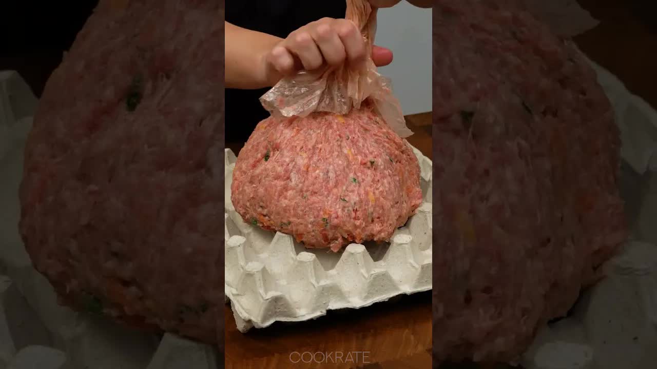 Рецепта за сочни кюфтета и пълнени домати
