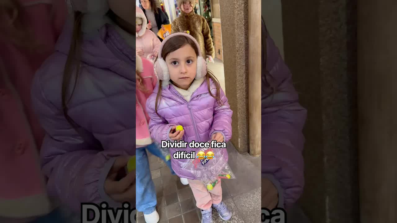 Pedi um docinho e elas recusaram