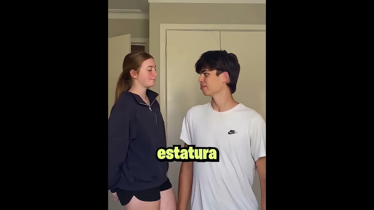 Ella intentó demostrar que su novio era alto