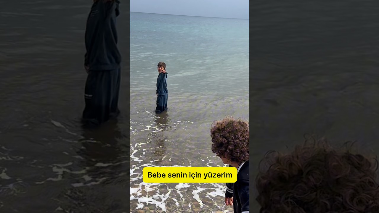 Sınırsız Market Alışverişine Girmek İçin Denize Atladılar