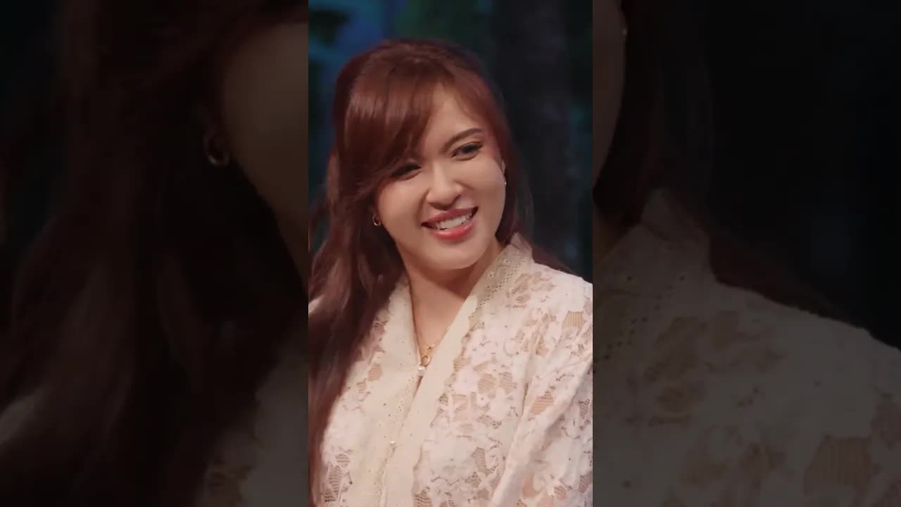 Vợ đi xem mặt bằng salon, chồng ghen tuông