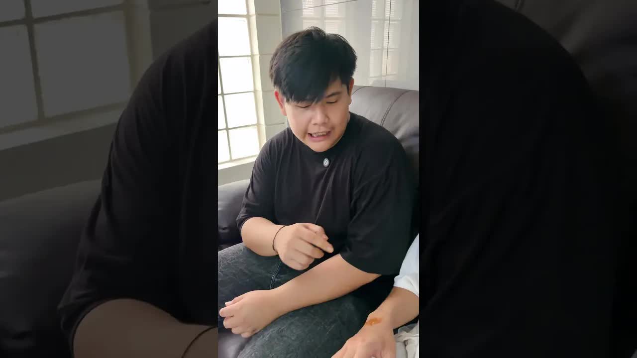 Abang jorok, coklat itu ternyata bukan coklat