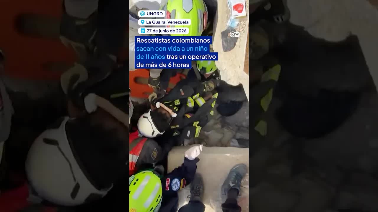 Socorristas rescatan a niño en Colombia