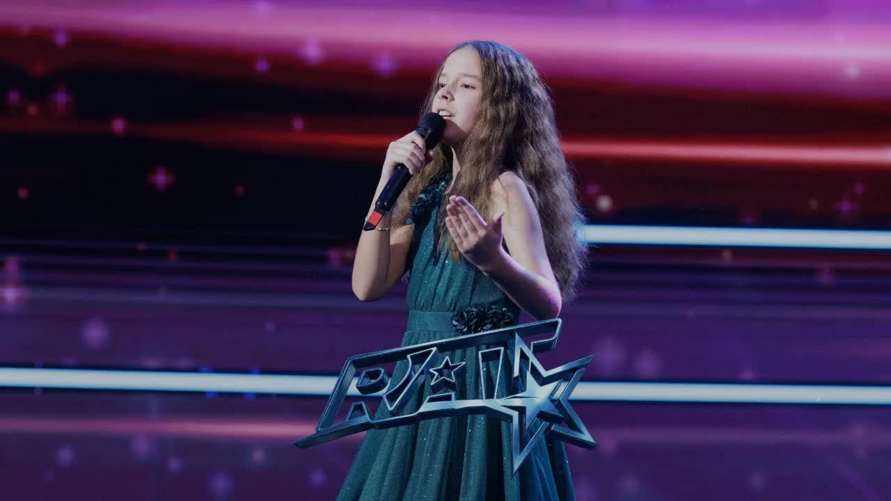 Antonia Bădoiu cântă ca Romica Puceanu