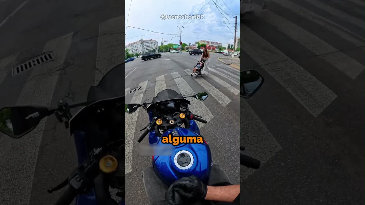 Motociclista desliga moto por respeito a bebê