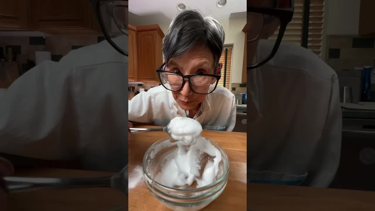 3 Easy Ways To Clean A Pan