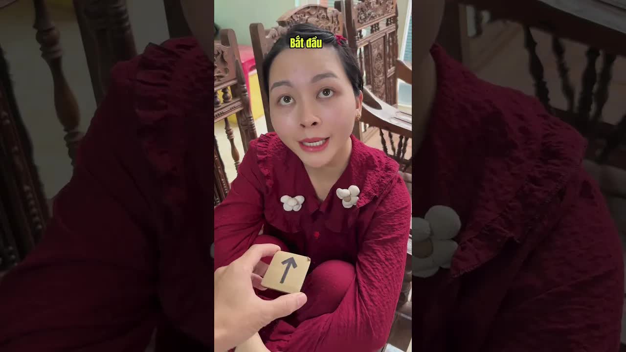 Chơi trò quay mũi tên xem ai thua