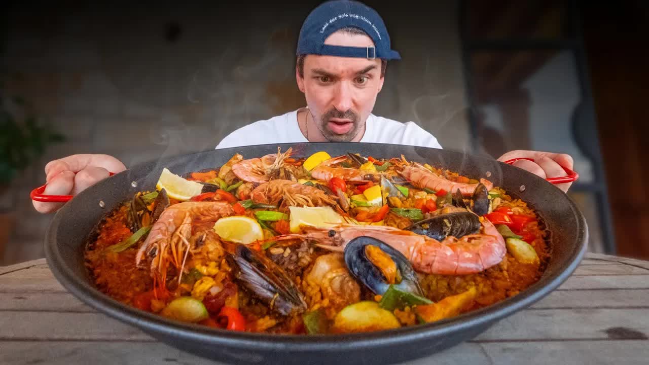 Authentische Paella Mixta auf Mallorca kochen