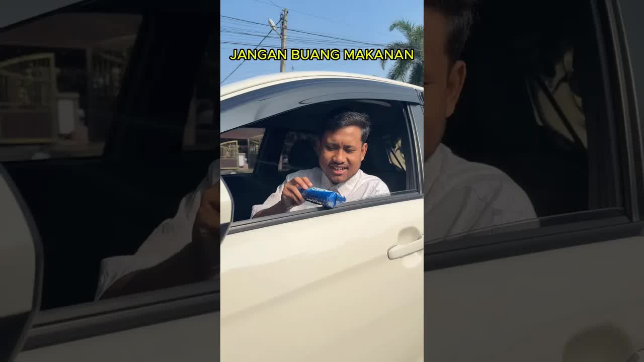 Ayah Buang Makanan dan Susu di Jalan Raya