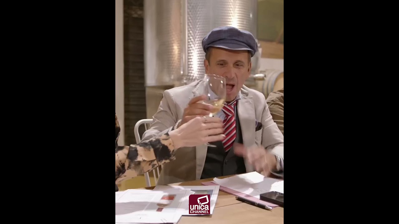 L'esperto sommelier fa una battuta
