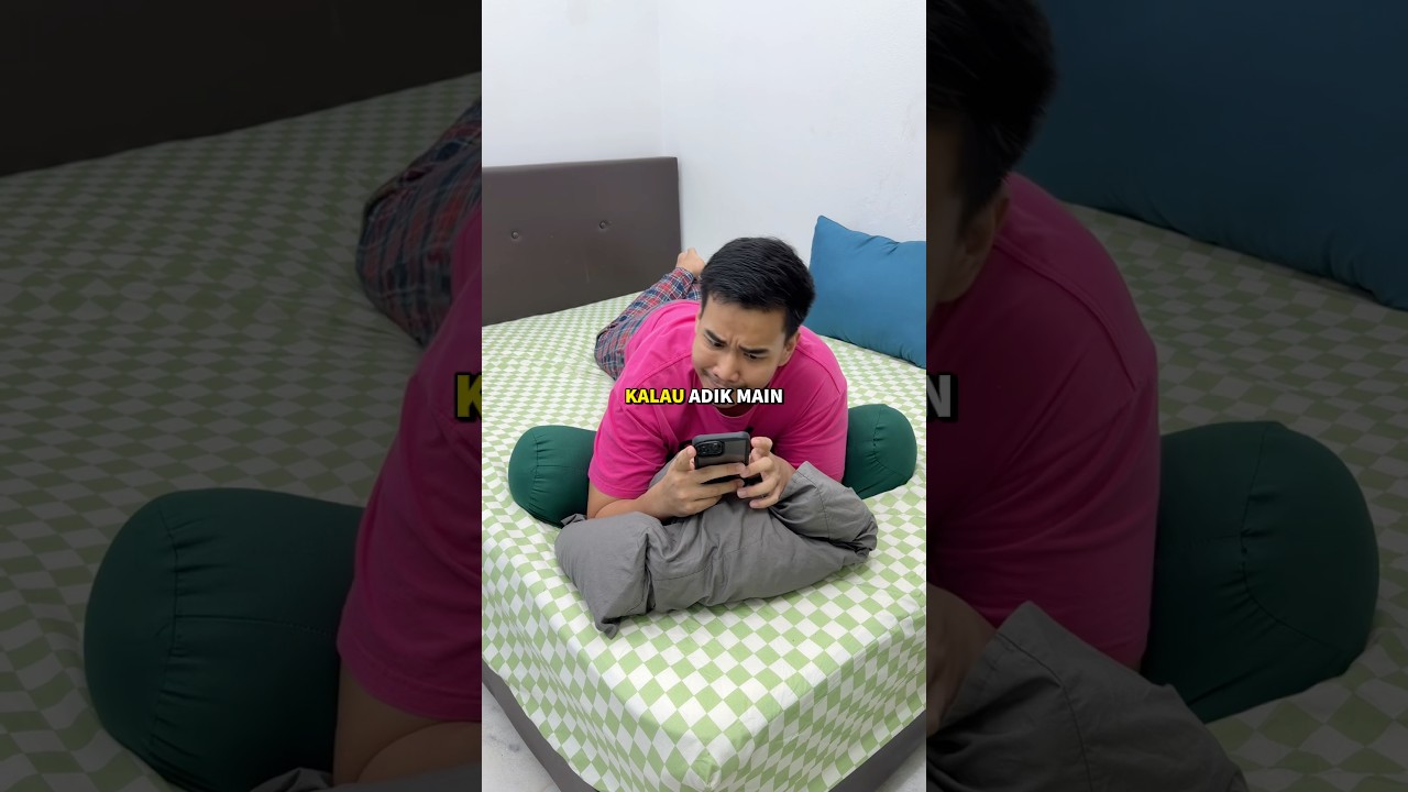 Perbezaan Ayah dan Adik Main Telefon