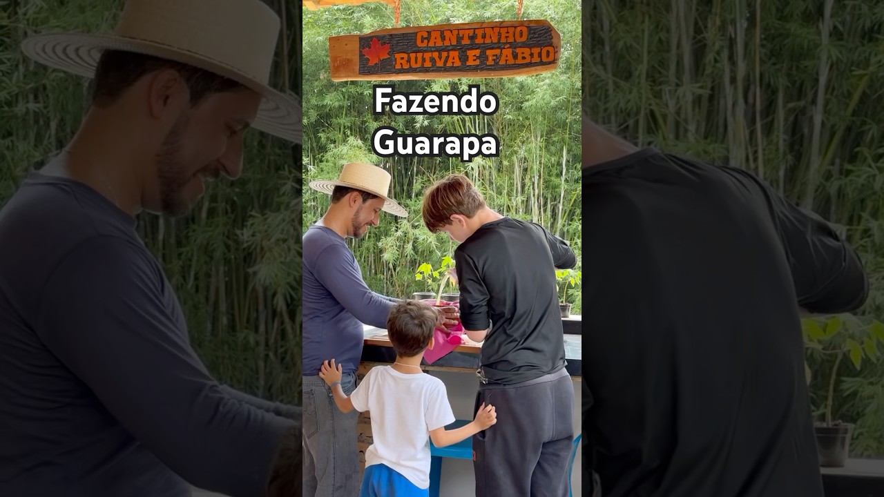 Meu irmão e amigo colhendo cana para guarapa