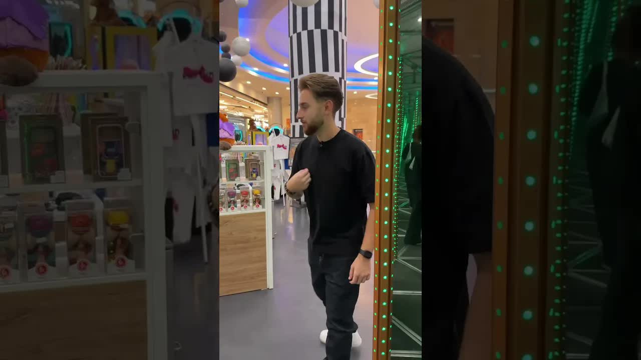 Timp pentru un videoclip VR în labirint